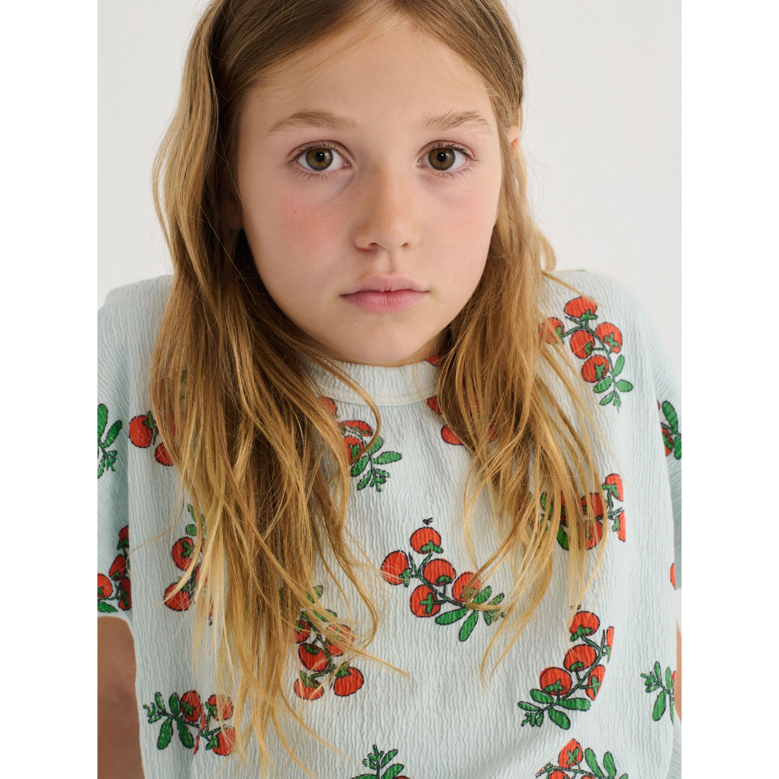Bobo Choses Light Blue Tomatoes All Over Cropped T-Shirt - Image 4