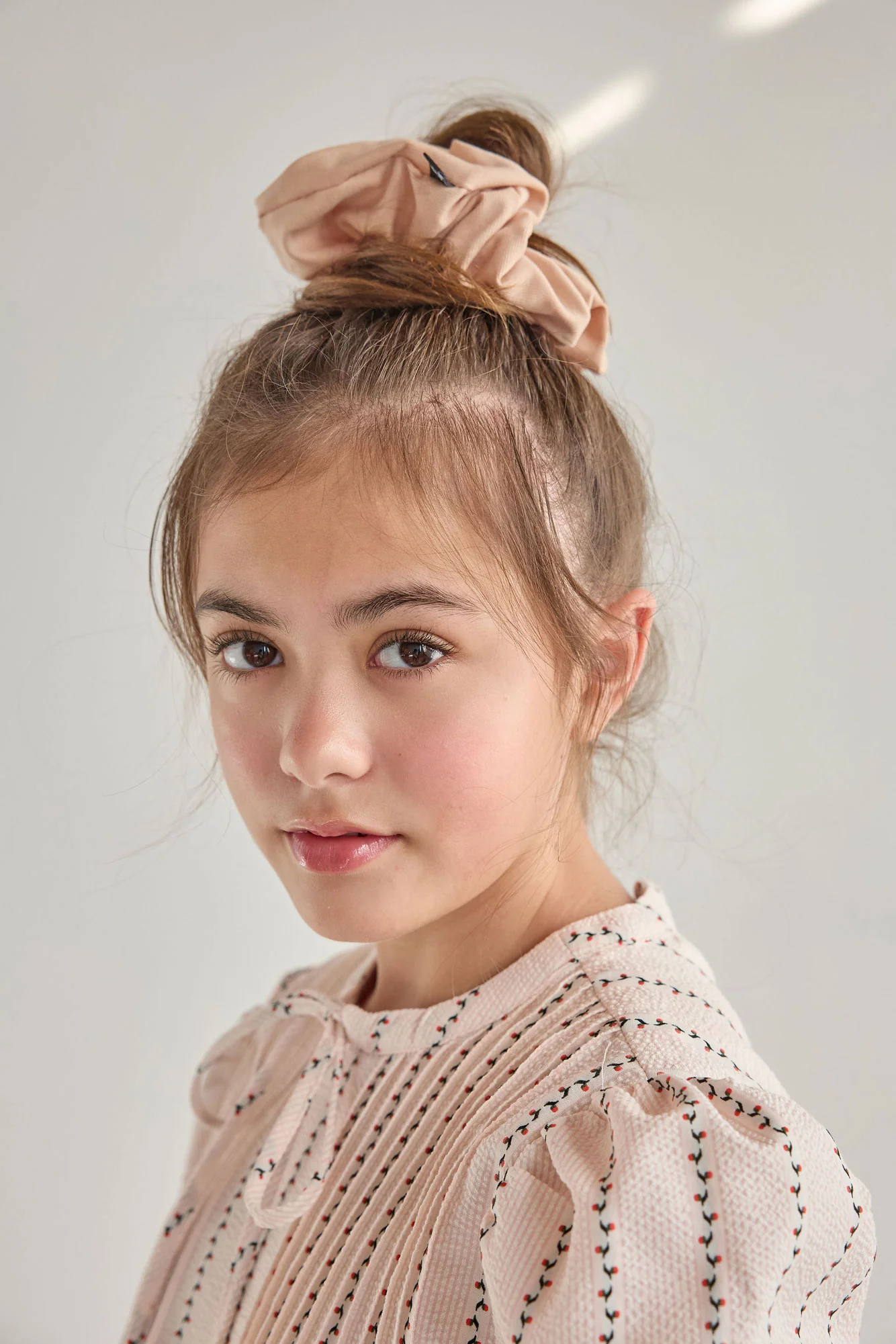 Knot Hairbands  Coral Seabreeze Scrunchie - Image 2